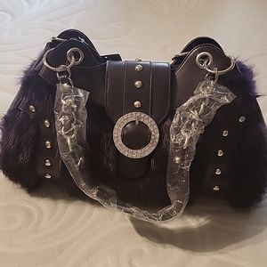 I collect purses. Need to sell a few I will not use